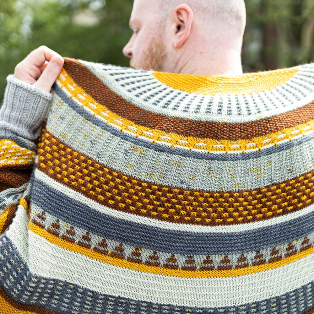 WESTKNITS NO. 13 FIVE-COLOR CONTRAST SHAWLS