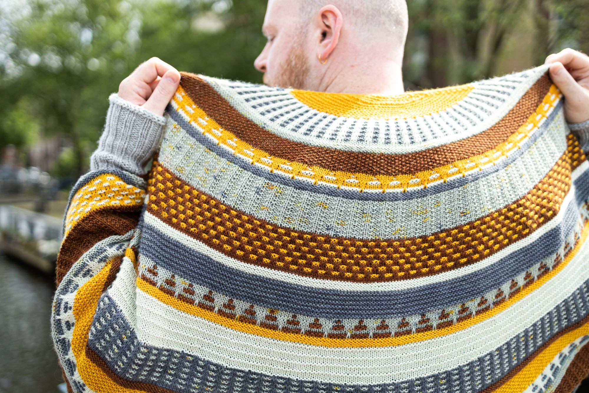 QUIRKY QUINTET SHAWL PATTERN