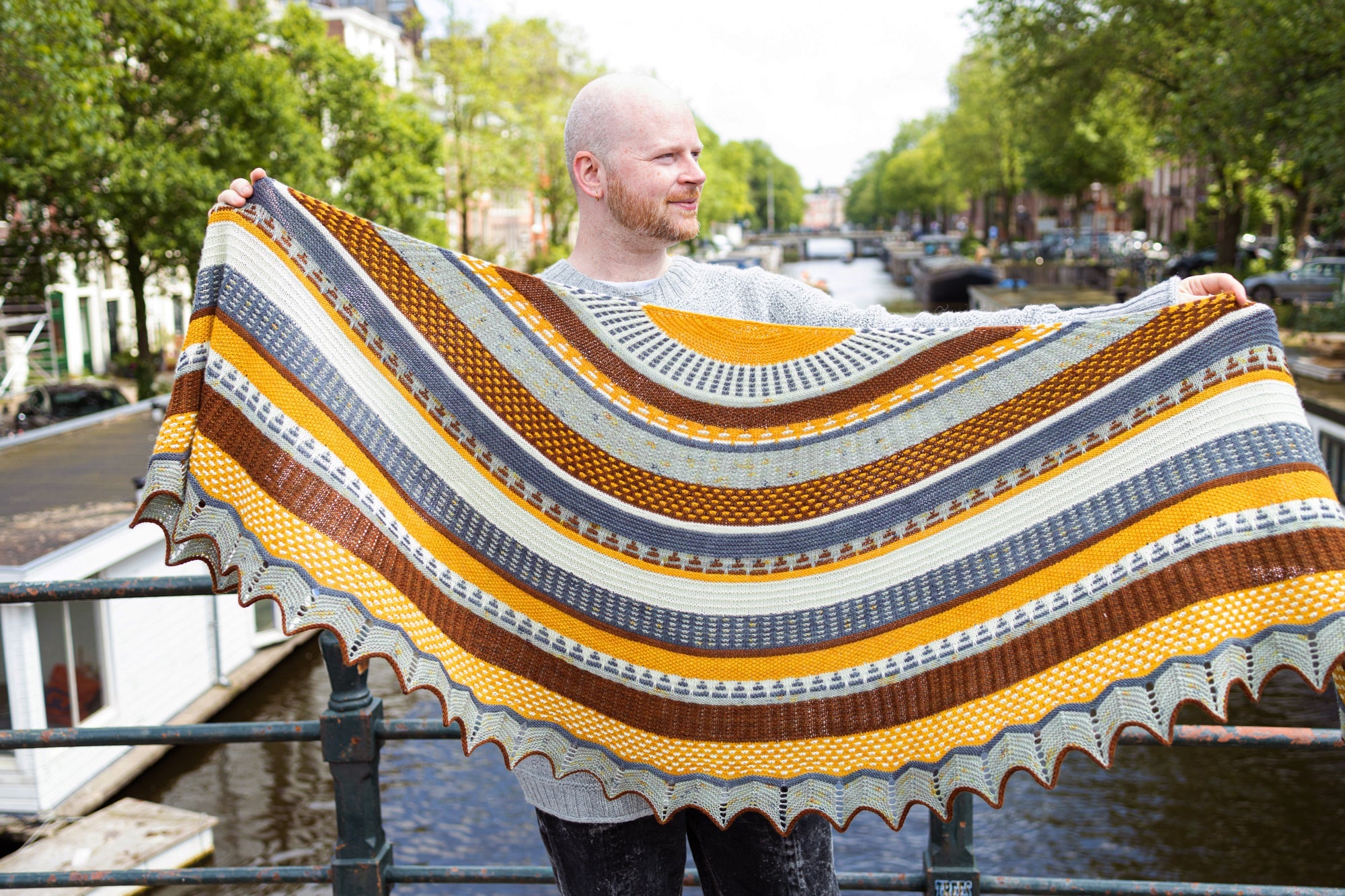 QUIRKY QUINTET SHAWL PATTERN