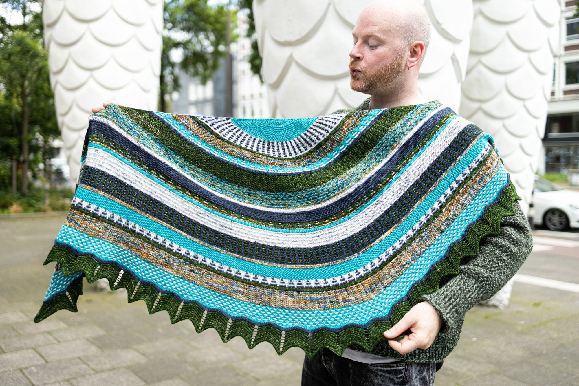 QUIRKY QUINTET SHAWL PATTERN