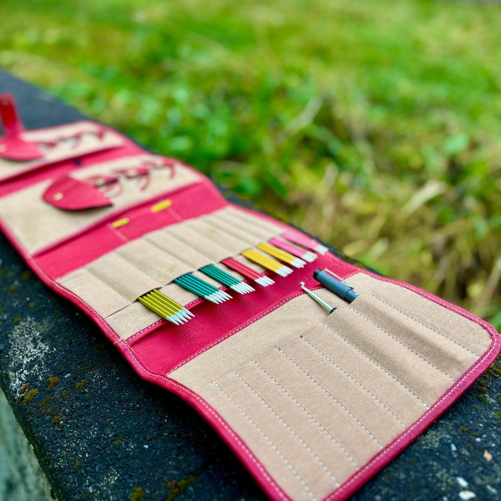 PROJECT 14 - RED ROSE - LARGE NEEDLE CASE