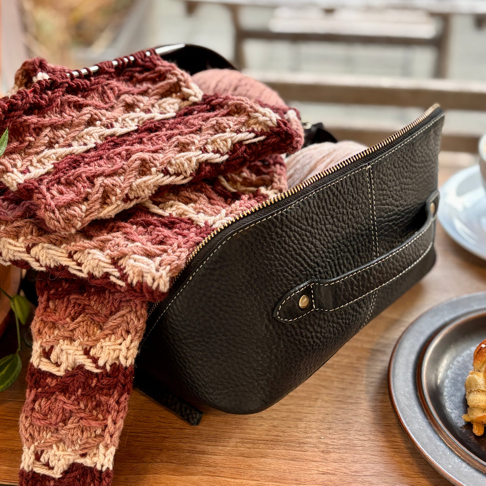 PROJECT 9 - BLACK PEBBLE - SMALL PROJECT ORGANISER