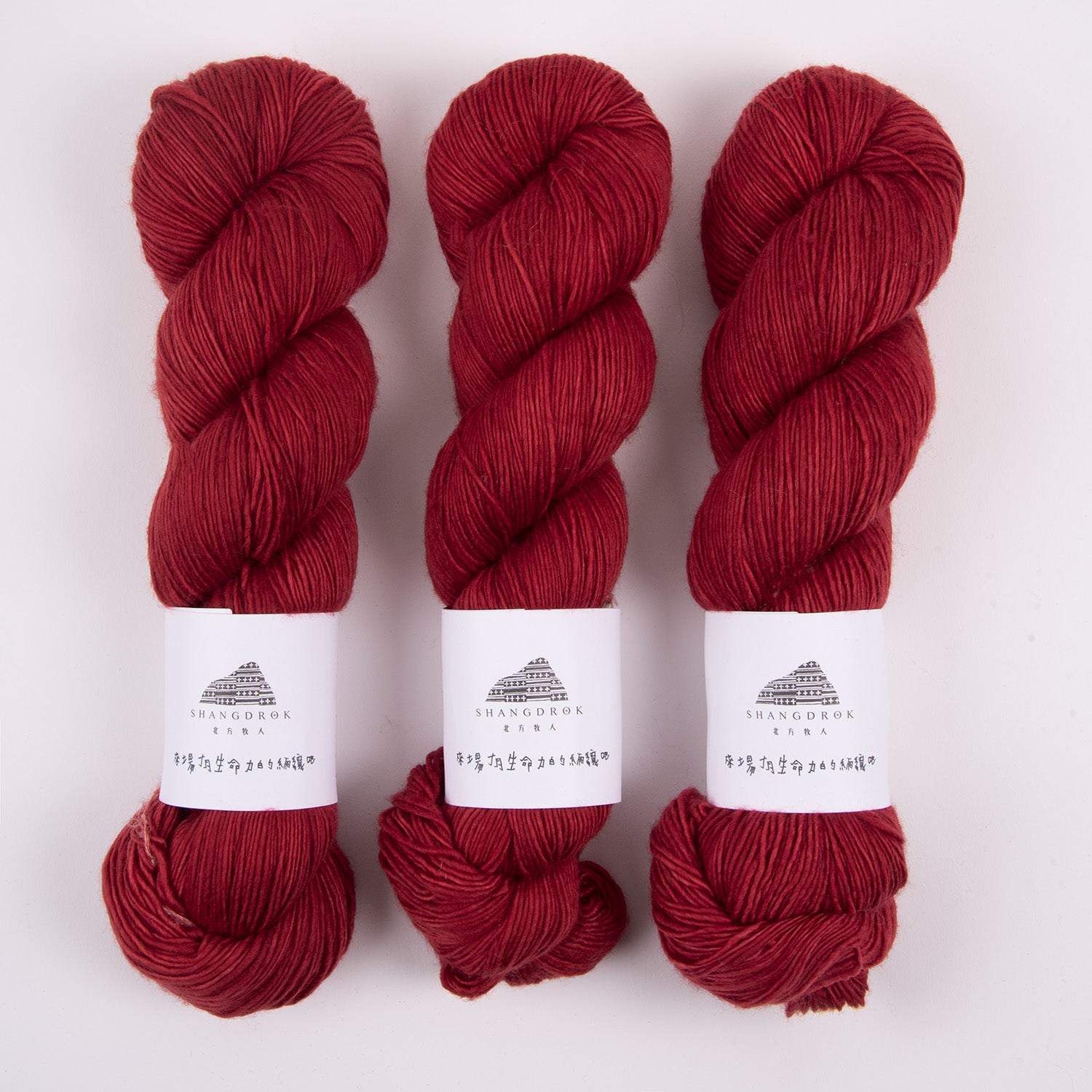 Shangdrok SINGLE MERINO - RED ENVELOPE Merino wool Fingering red Yarn