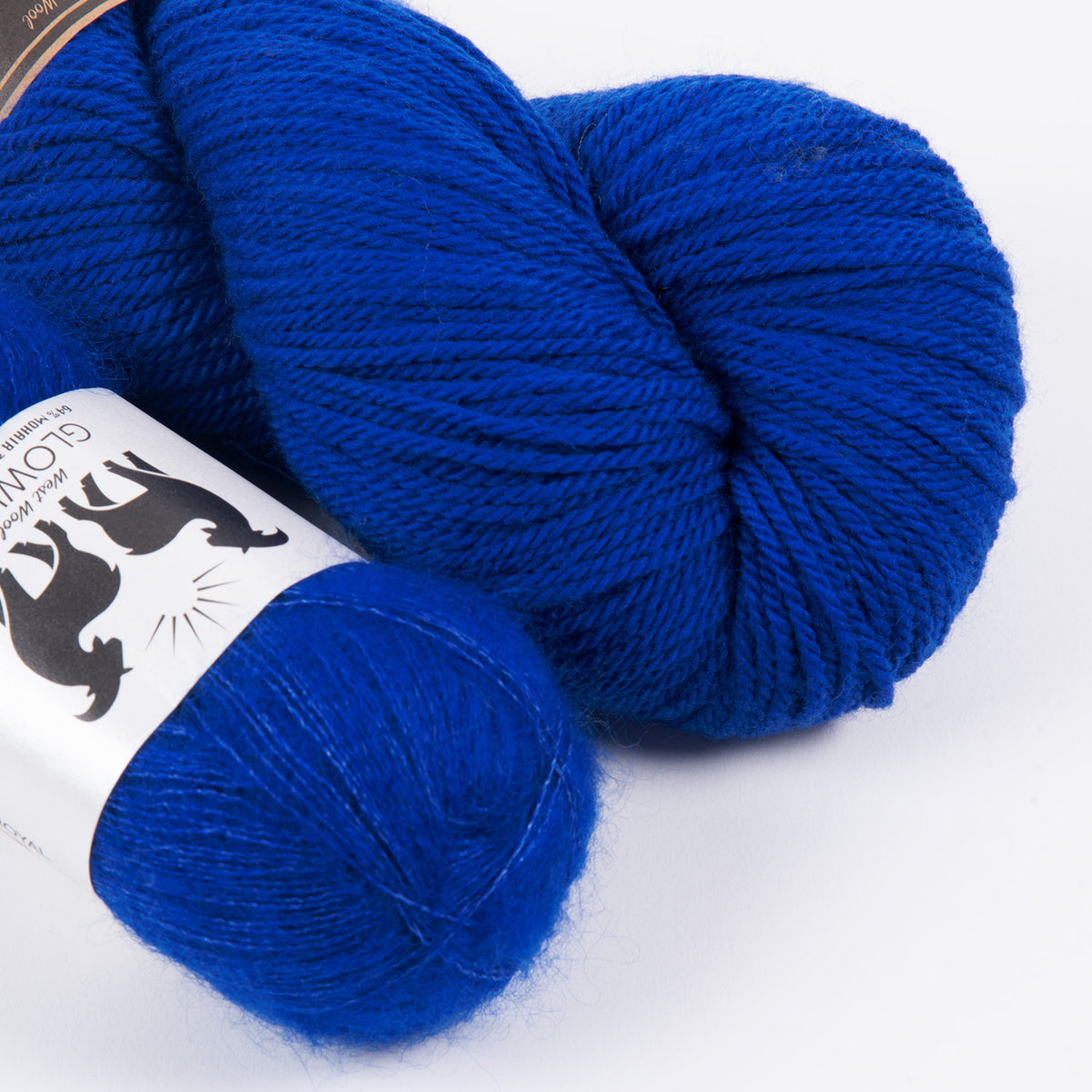 ROYAL MOHAIR MATCH TRIO DK