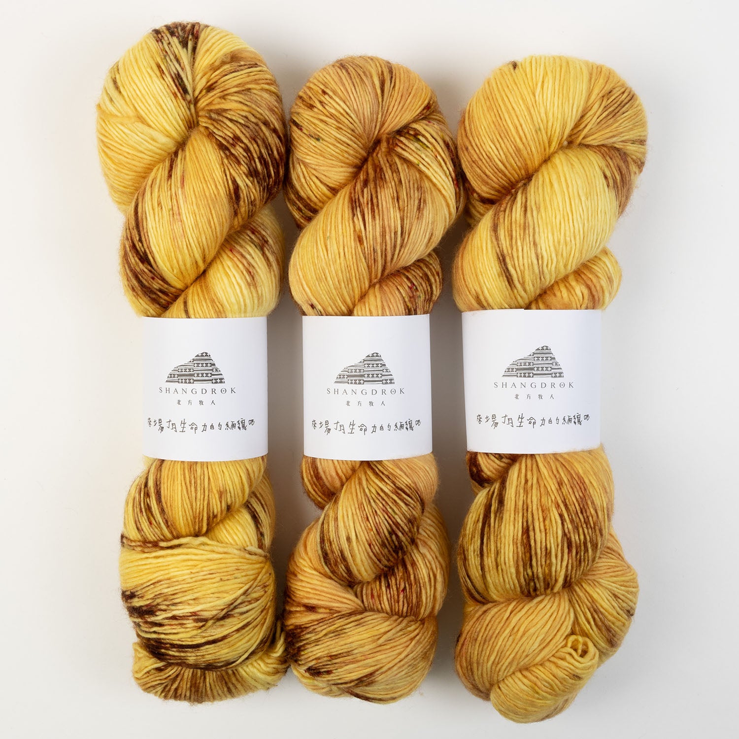 Shangdrok SINGLE MERINO - GOLDEN BREAD Merino wool Fingering yellow Yarn