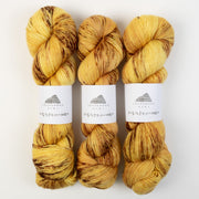 Shangdrok SINGLE MERINO - GOLDEN BREAD Merino wool Fingering yellow Yarn