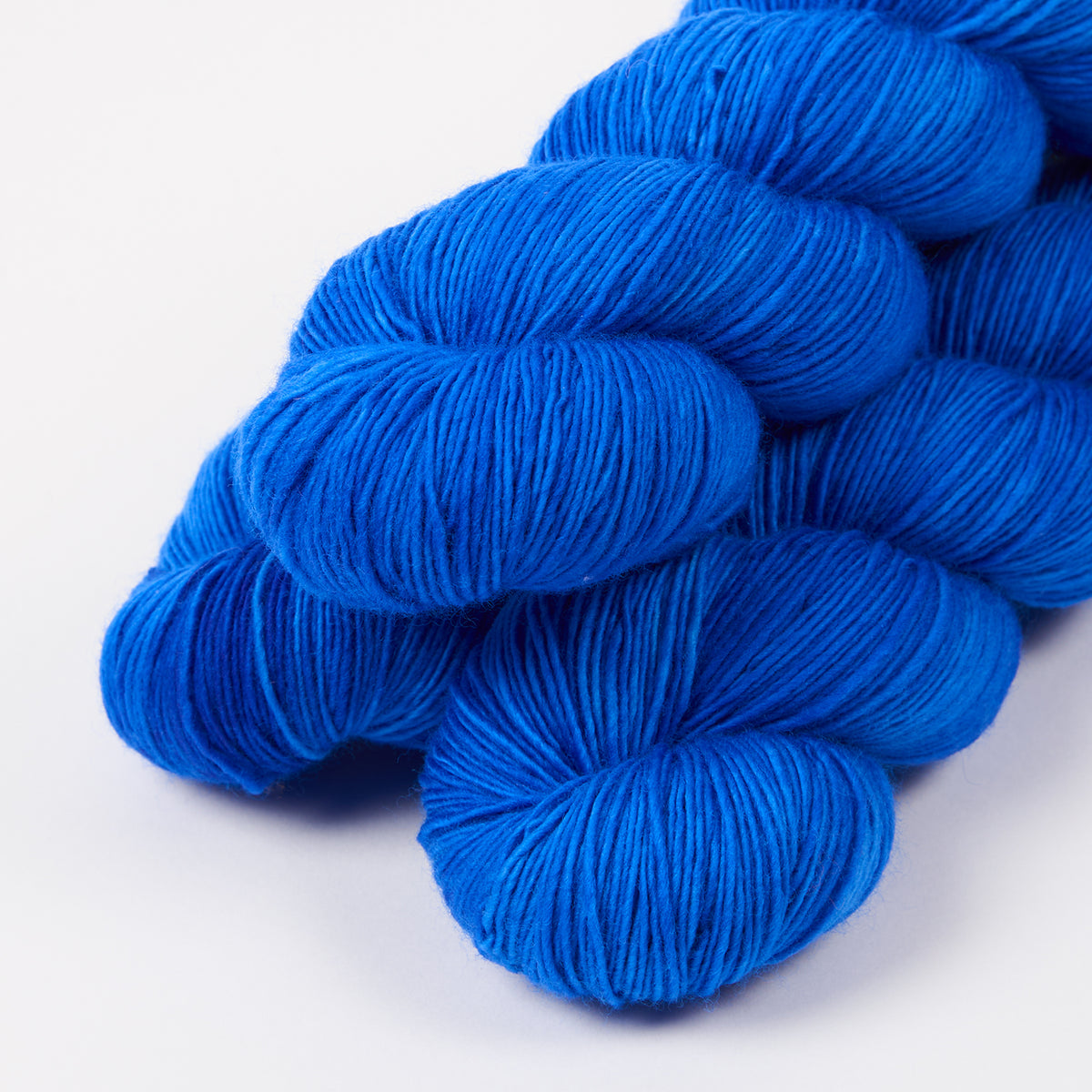 SYSLERIGET SINGLES - TRUE BLUE