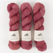 Shangdrok SINGLE MERINO - ROSE IN THE MIST Merino wool Fingering pink Yarn