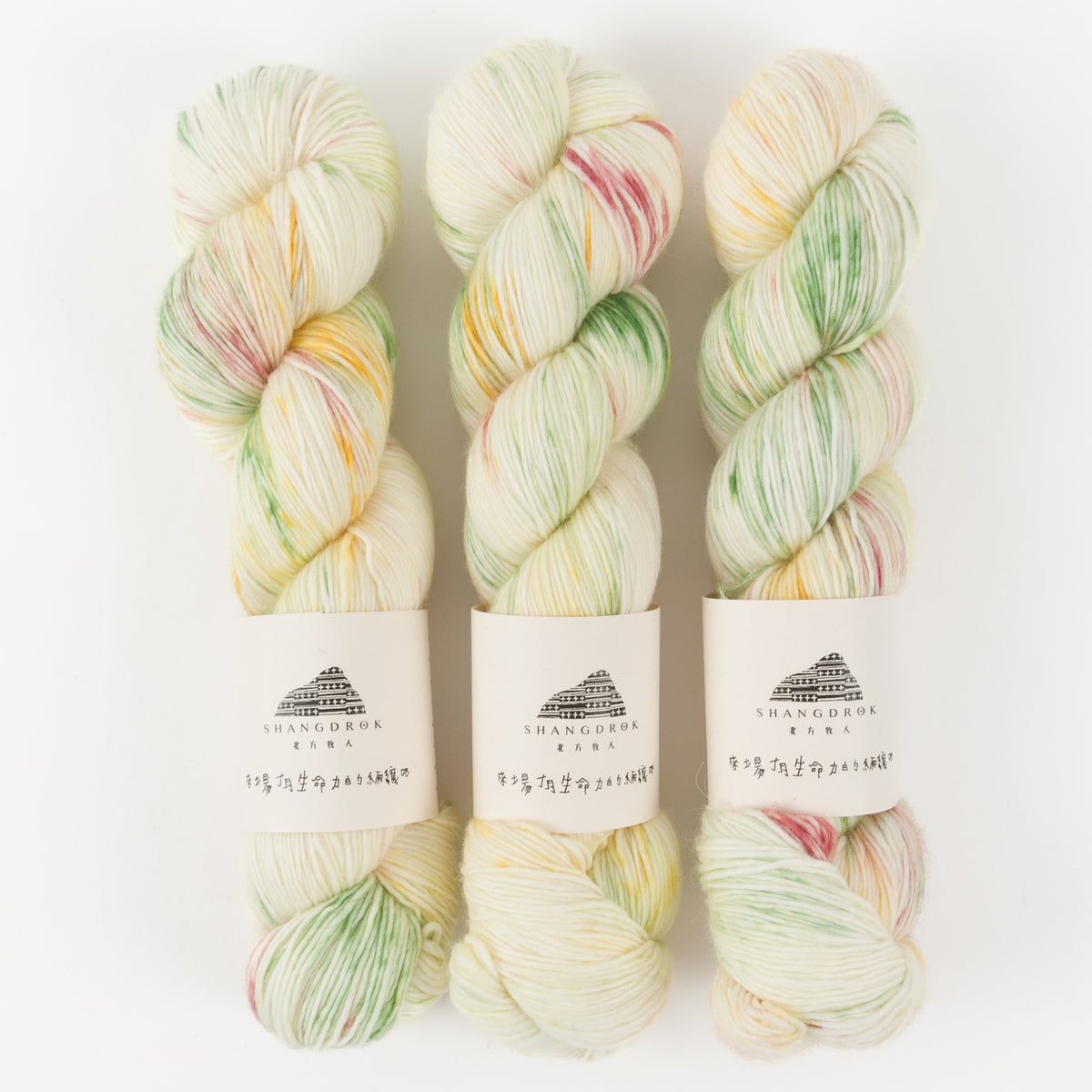 SINGLE MERINO - PETALS FALLING HERE AND THERE