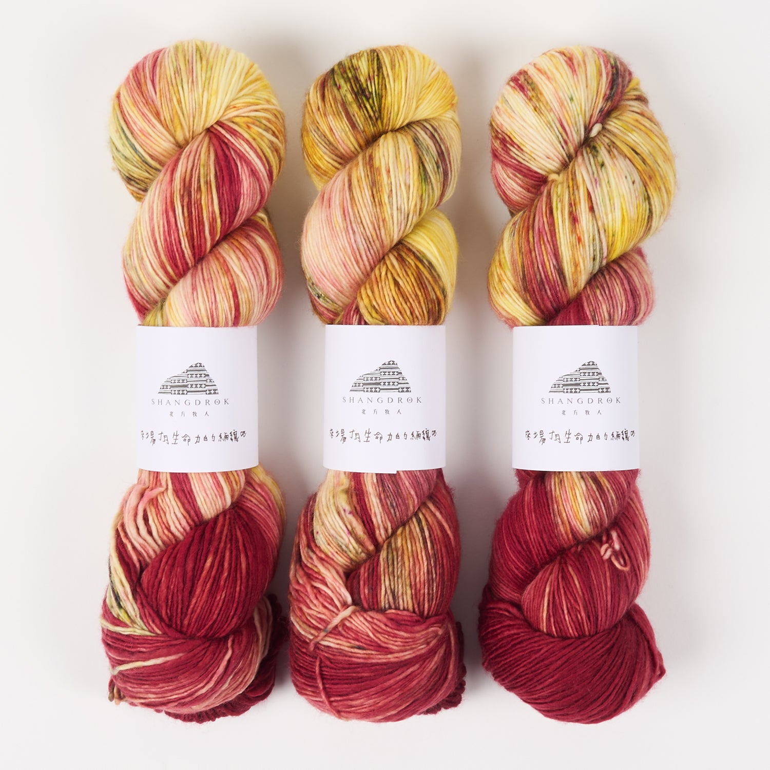 Shangdrok SINGLE MERINO - GODDESS OF SPRING Merino wool Fingering red Yarn