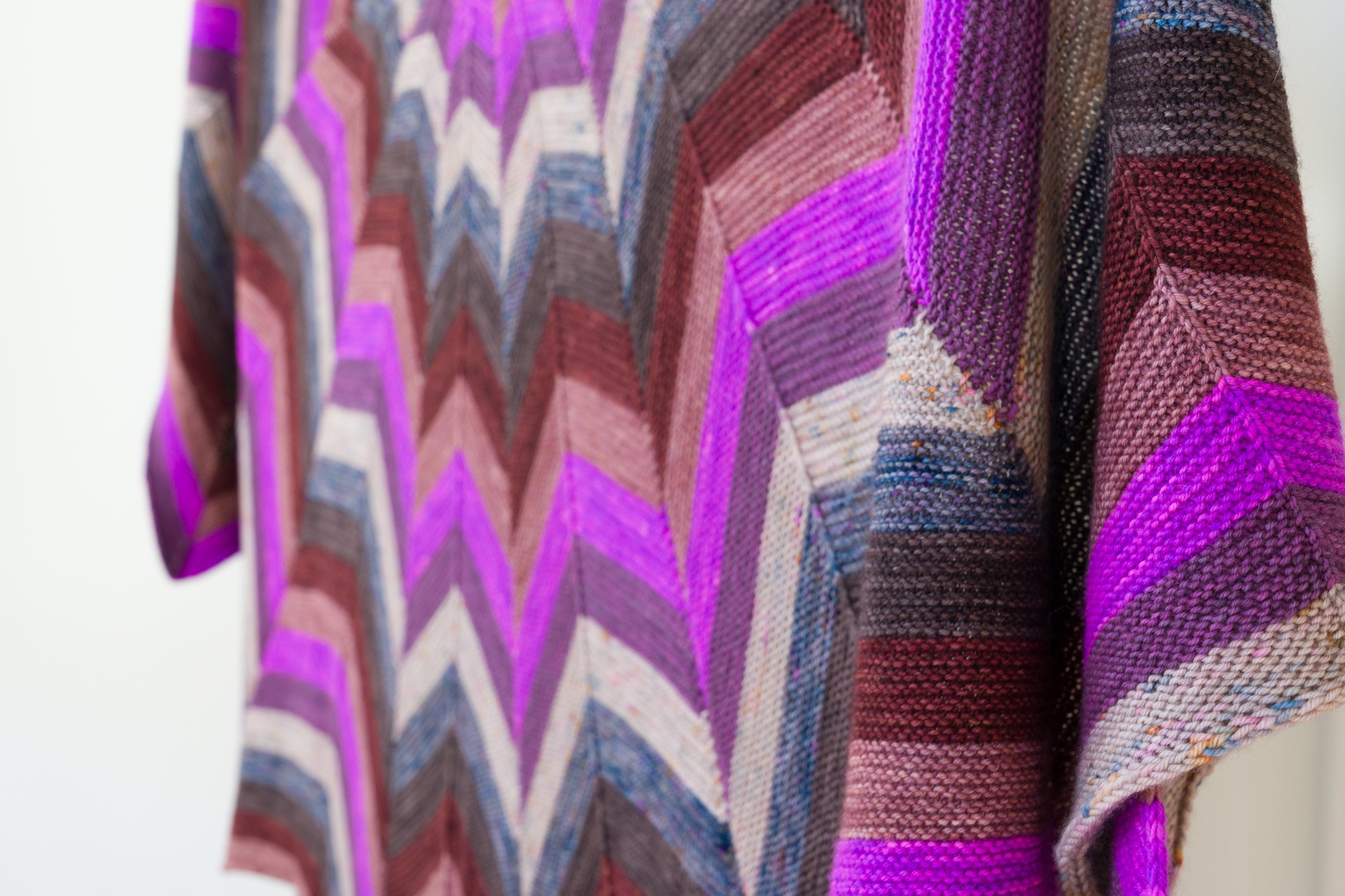 SHIFTING CHEVRONS SHAWL PATTERN