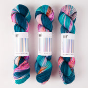 Hedgehog Fibres SKINNY SINGLES - FLIP FLOP Merino wool Fingering turquoise Yarn