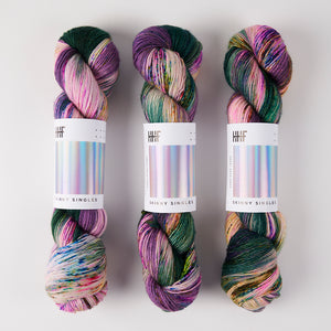 Hedgehog Fibres SKINNY SINGLES - MAGIC MIRROR Merino wool Fingering multicolour Yarn