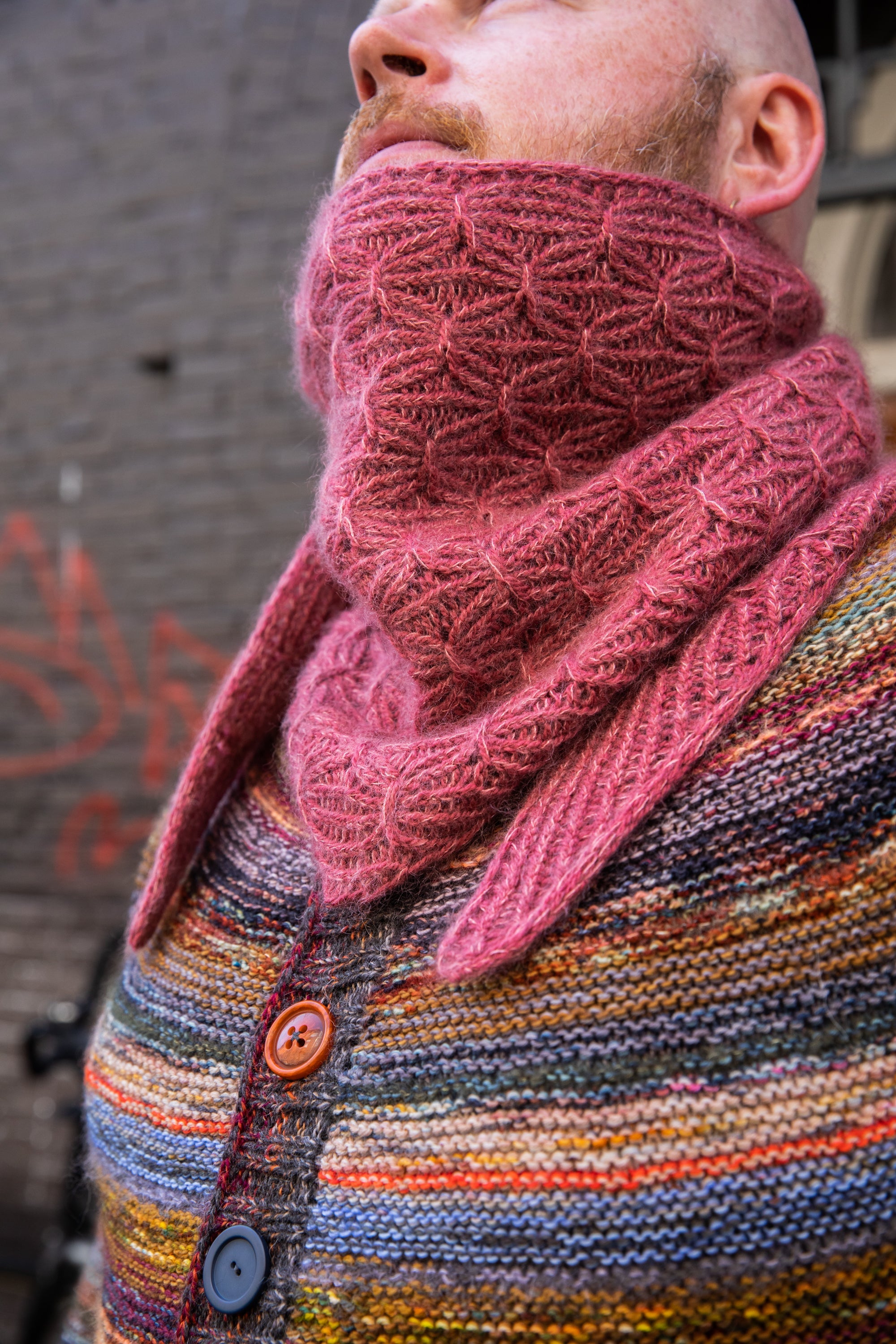 SMOCK O'CLOCK TRIANGLE PATTERN