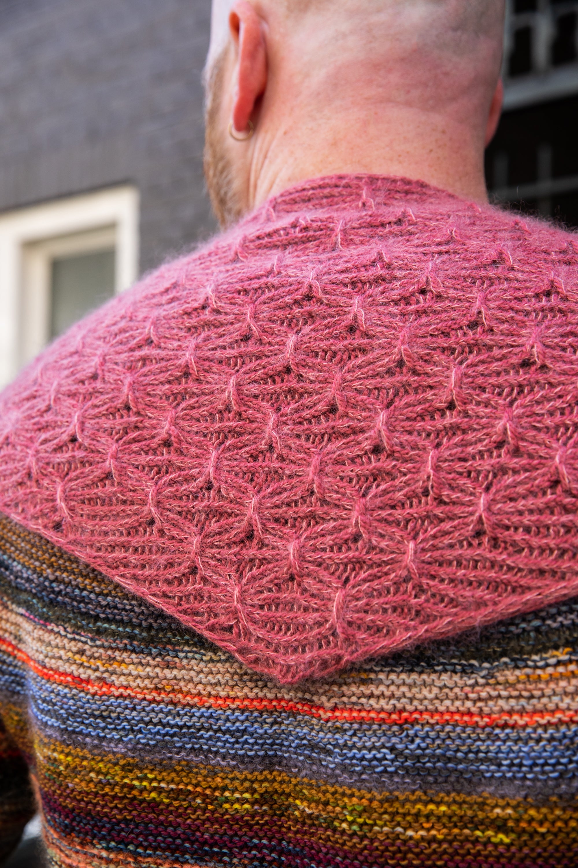 SMOCK O'CLOCK TRIANGLE PATTERN