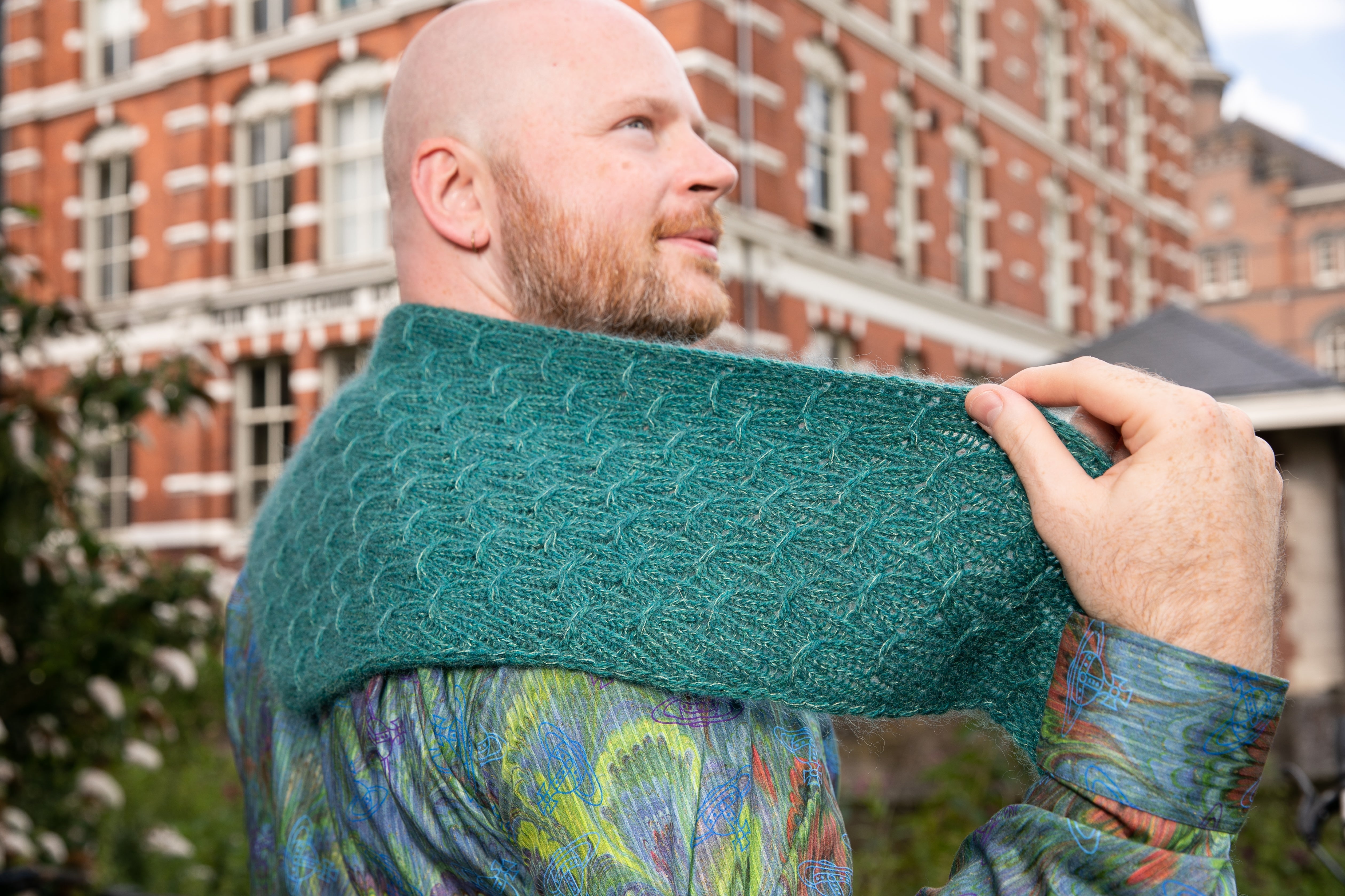 SMOCK O'CLOCK TRIANGLE PATTERN