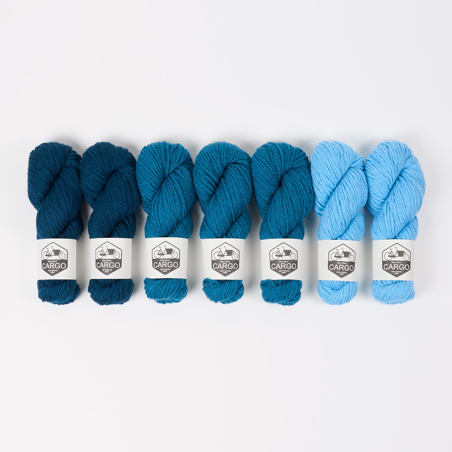 West Wool ARTIFICIAL LAGOON Merino wool Chunky Quick Kits