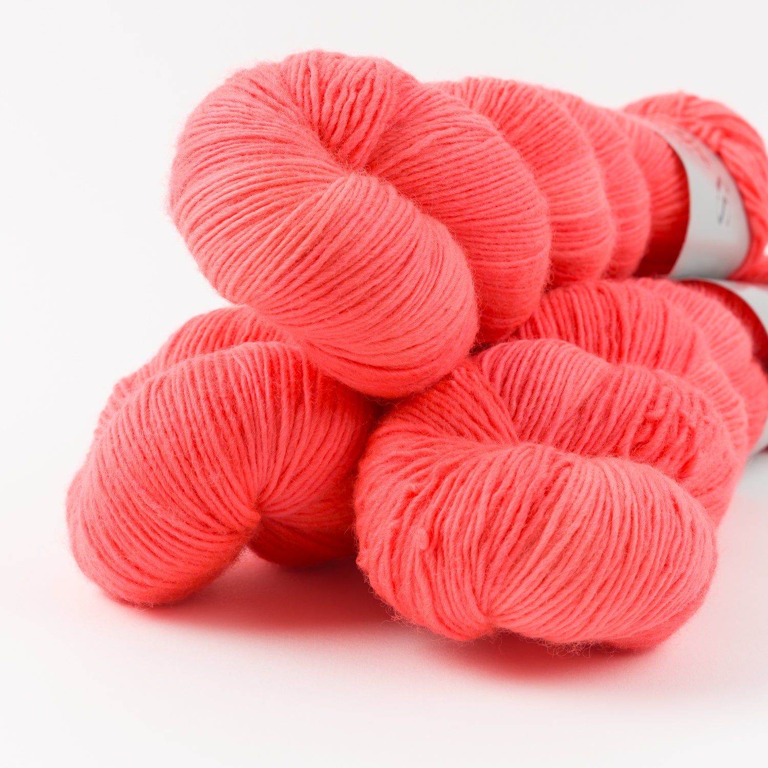 SYSLERIGET SINGLES - NEON CORAL