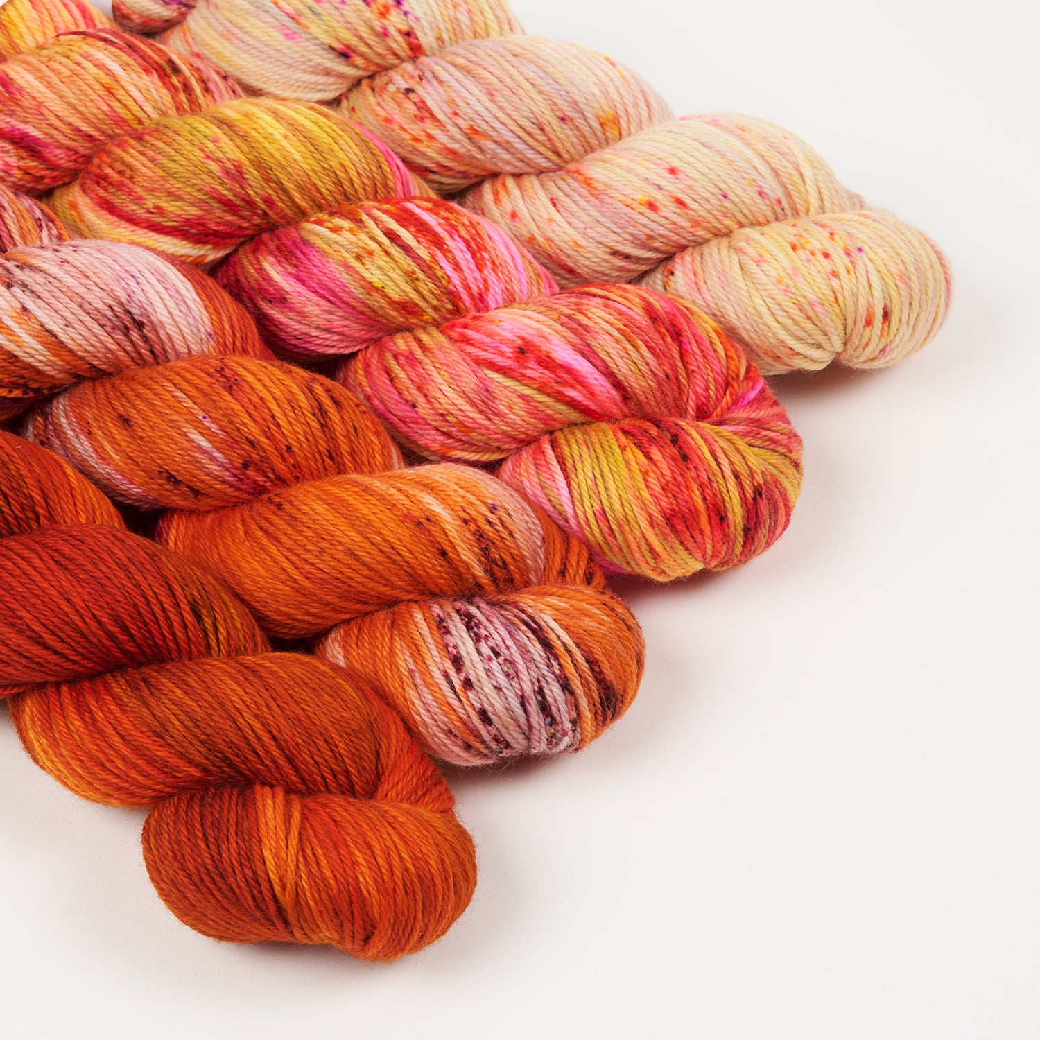 DANCING DROPLET SHAWL - SUNSET FADE