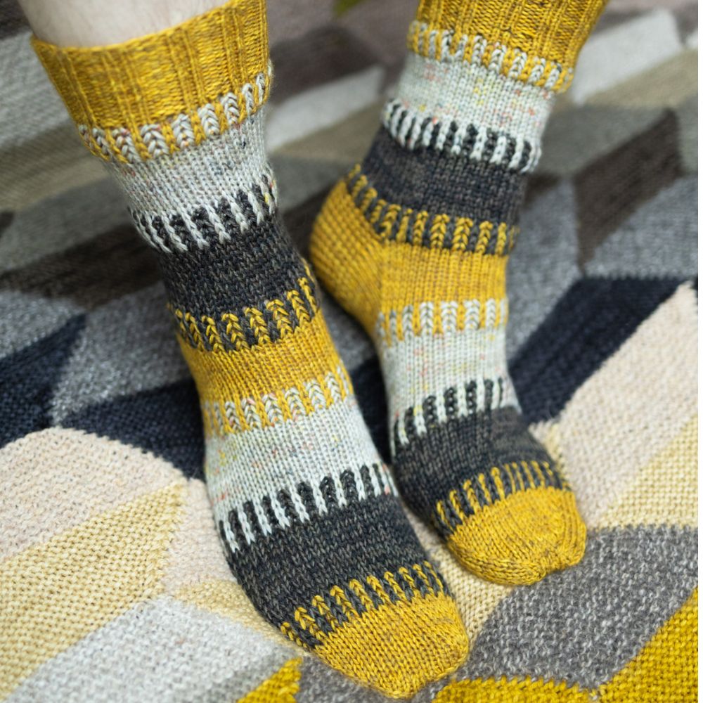 WESTKNITS SAMPLE - BRIOCHE BREAK SOCKS