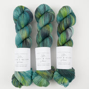 Olivia & Oliver OLIVIA BFL - WAITOMO CAVES BFL Wool Blue Faced Leicester Fingering green Yarn
