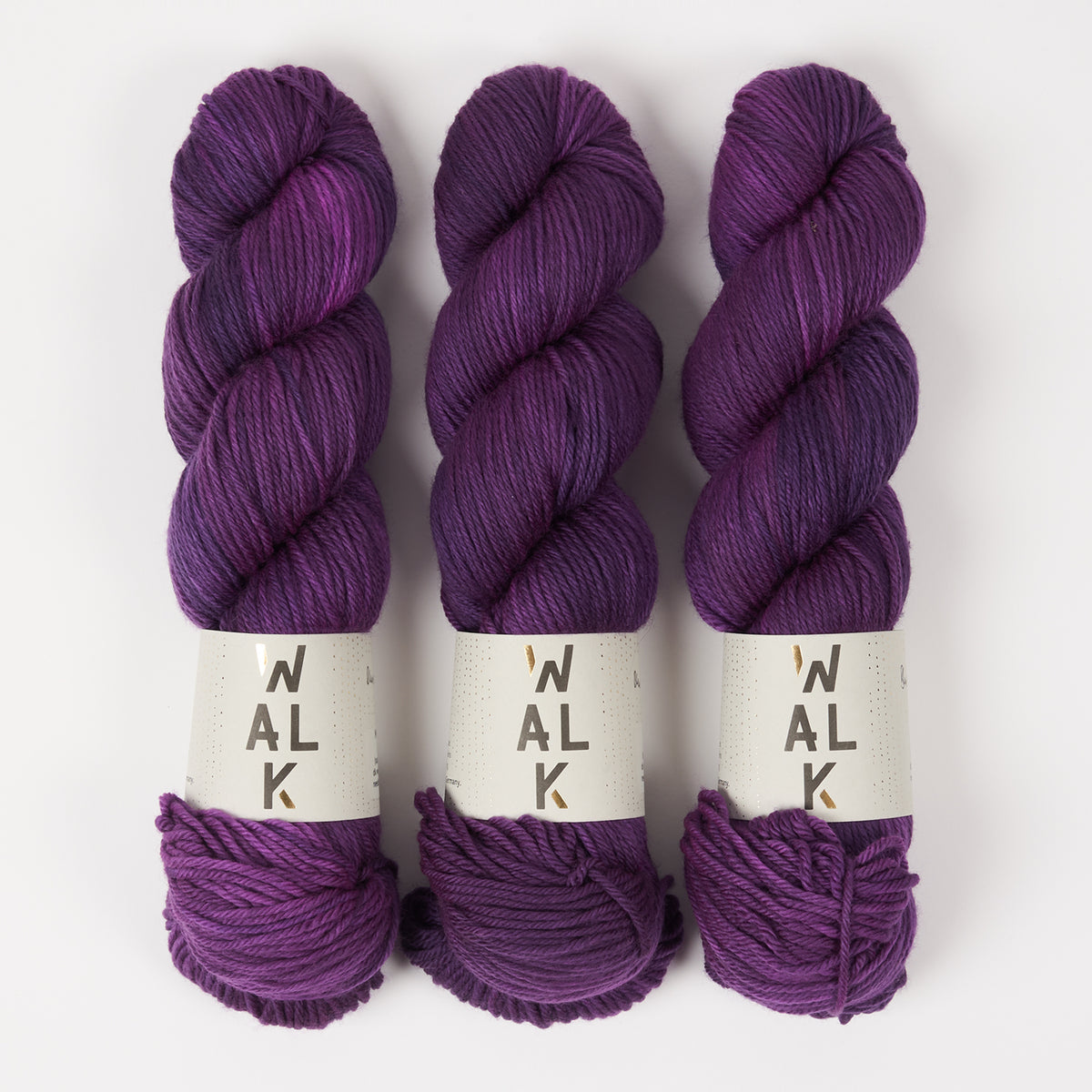 WALK MERINO DK - BLUEBERRY JUICE