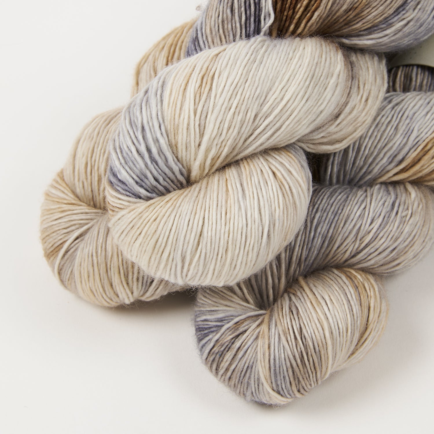 COTTAGE MERINO - ARCTIC WOLF