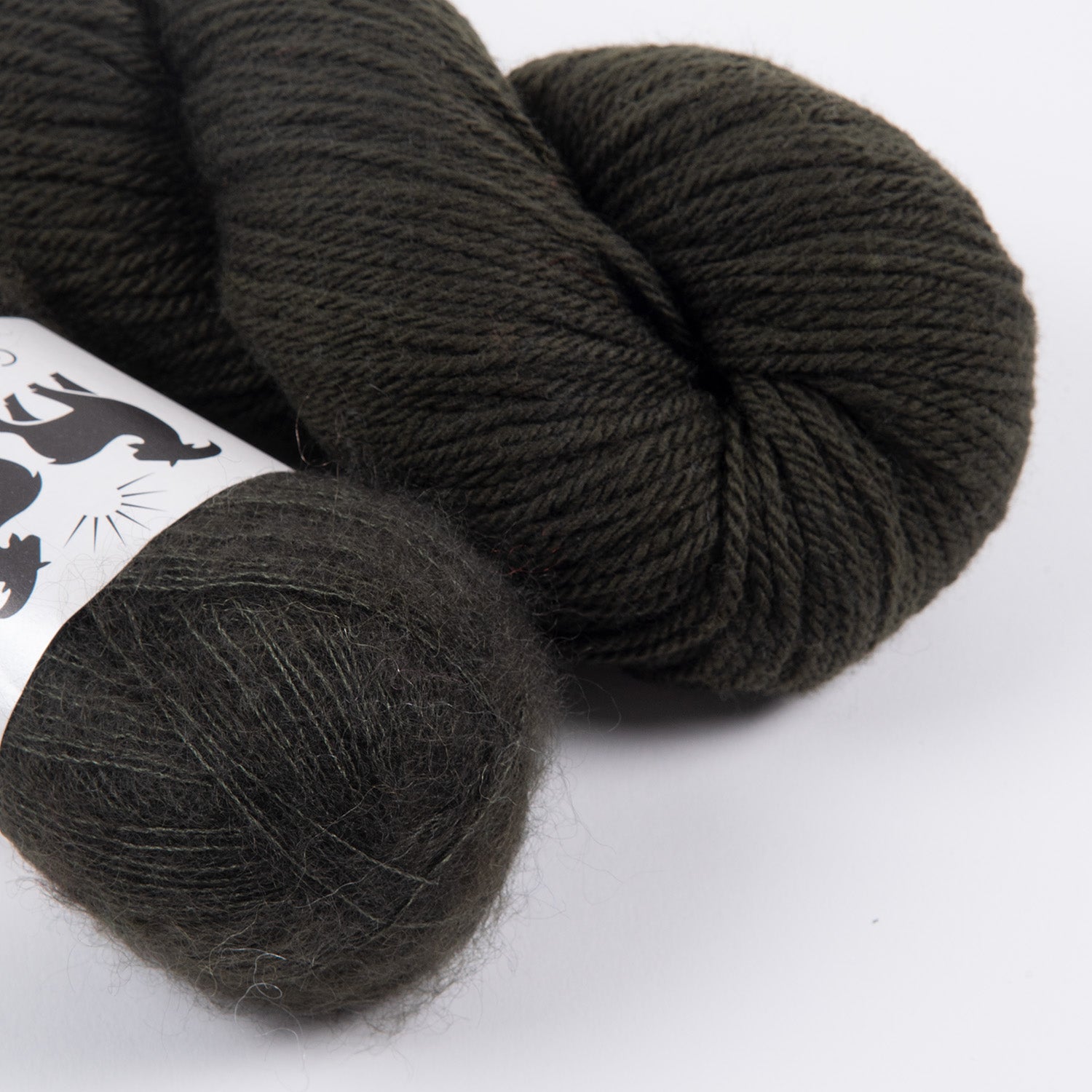 WELLINGTON MOHAIR MATCH TRIO DK