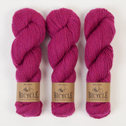 West Wool BICYCLE - MAGENTA Merino wool Fingering pink Yarn