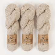 West Wool BICYCLE - PEARL Merino wool Fingering beige cream Yarn
