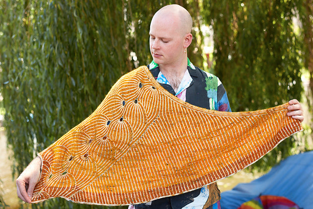 FLYING FOXTAIL SHAWL PATTERN