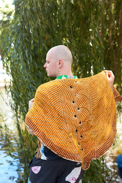 FLYING FOXTAIL SHAWL PATTERN