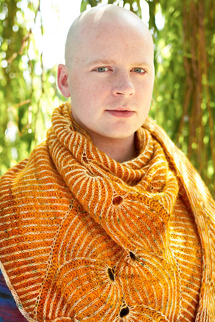 FLYING FOXTAIL SHAWL PATTERN