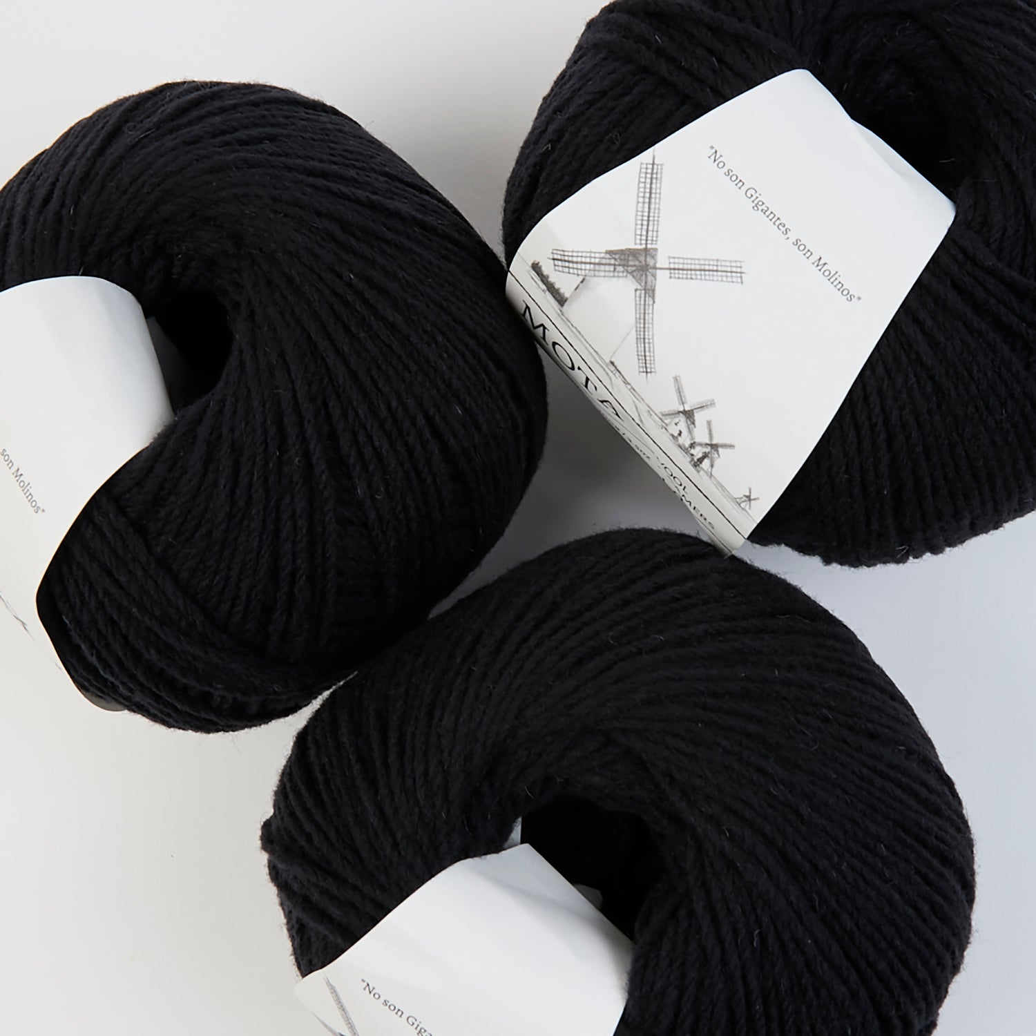 MOTA - 015 BLACK
