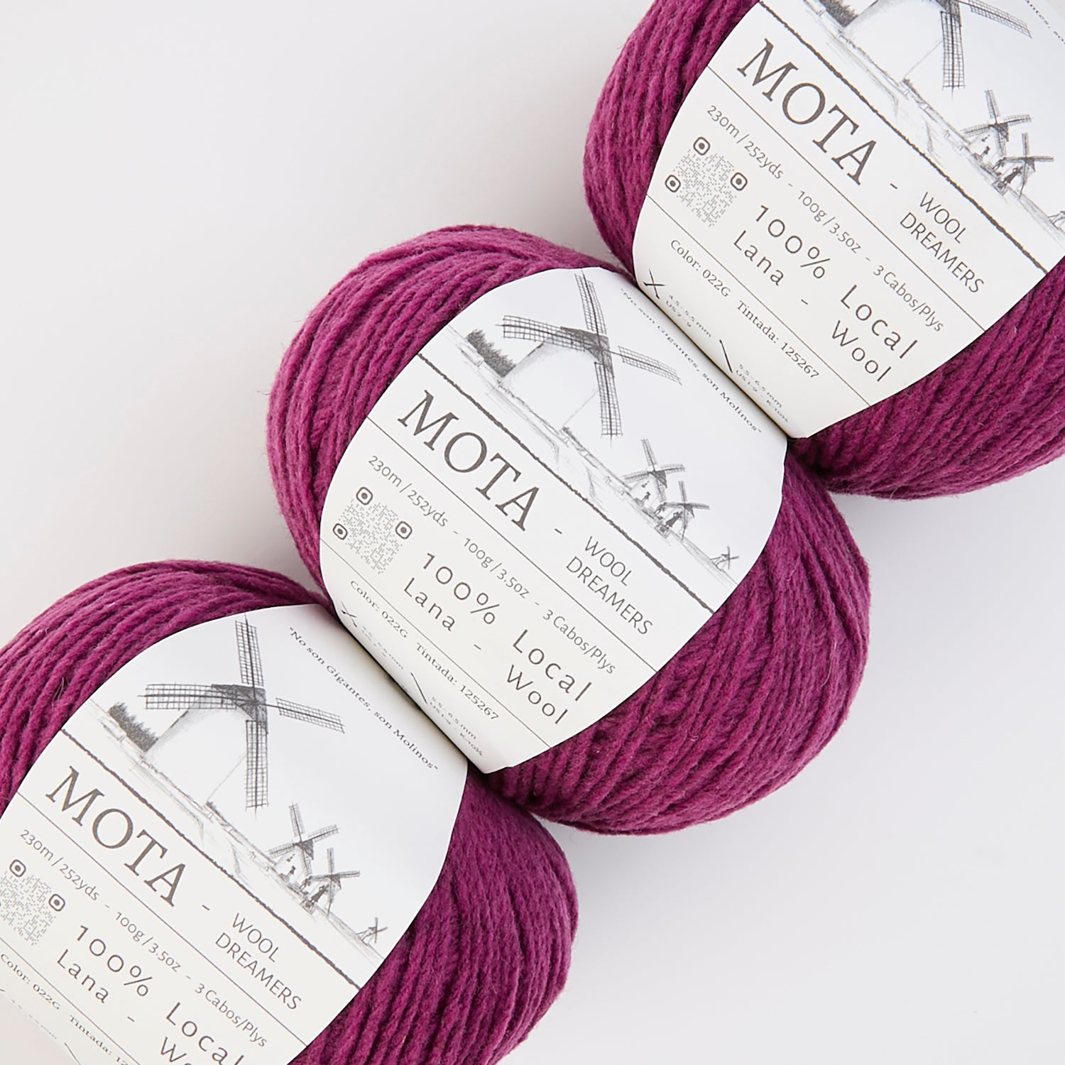 Wool Dreamers MOTA - 022G PURPLE Wool DK fuchsia Yarn