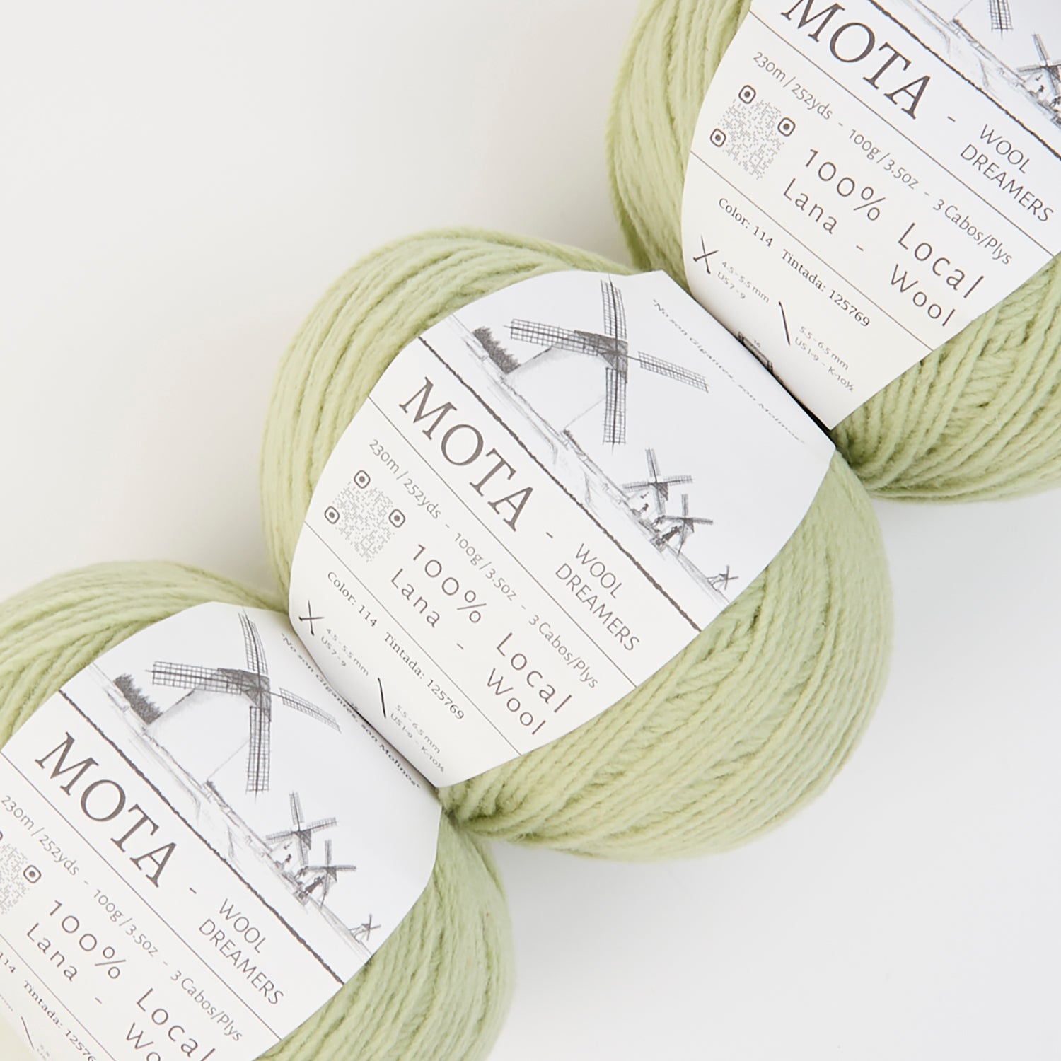 Wool Dreamers MOTA - 114 LIME GREEN Wool DK green Yarn