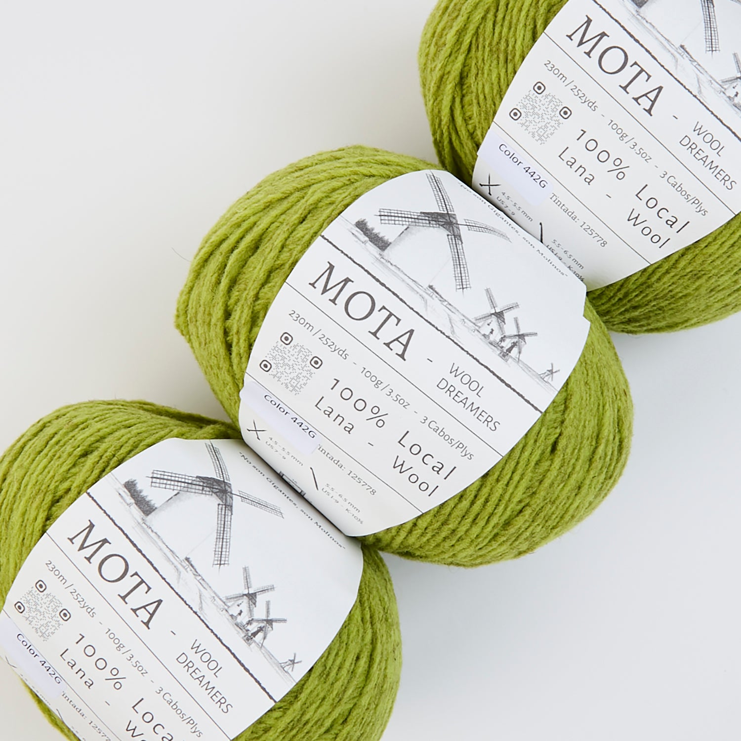 Wool Dreamers MOTA - 442G PEA GREEN Wool DK green Yarn