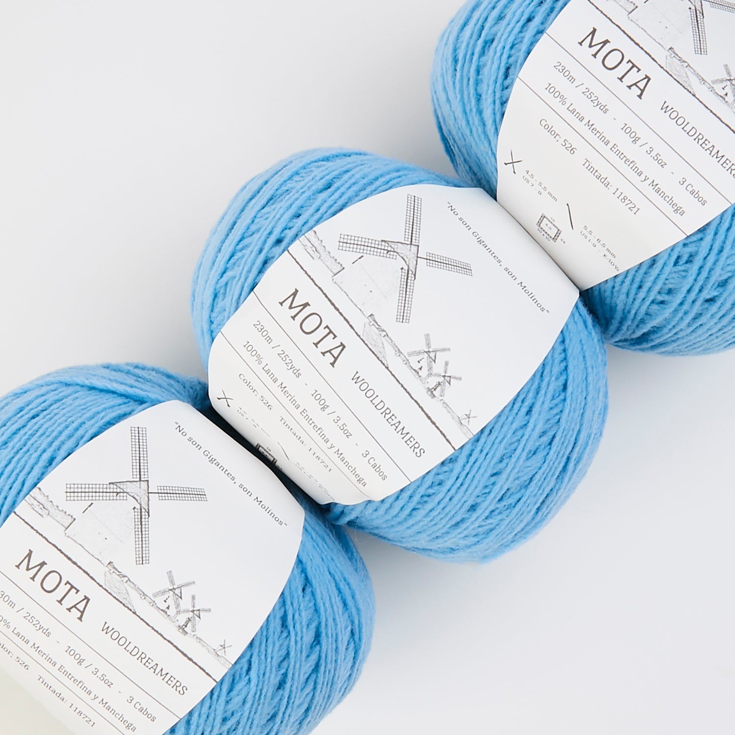 Wool Dreamers MOTA - 526 BRIGHT BLUE Wool DK blue Yarn