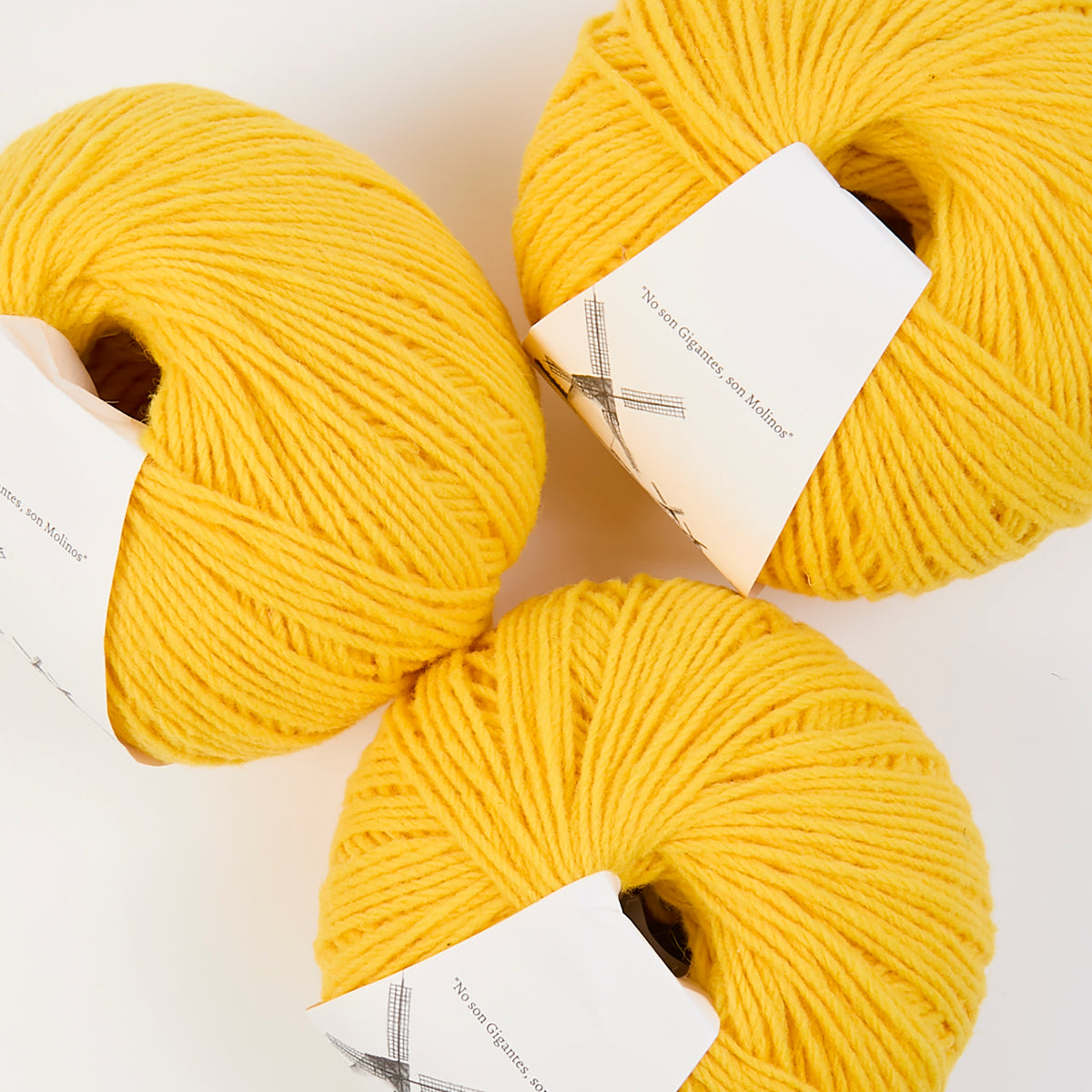 MOTA - 746 BRIGHT YELLOW