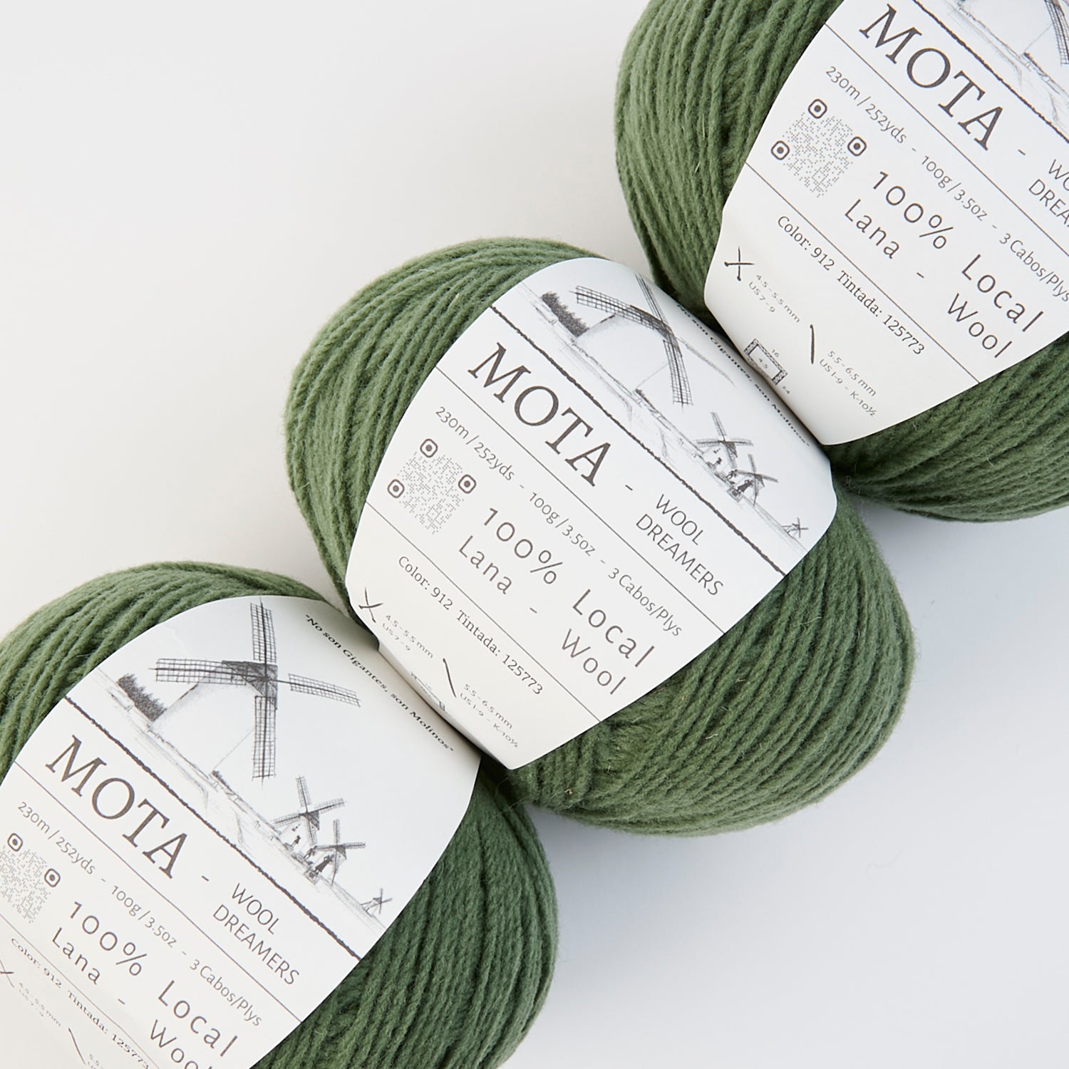 Wool Dreamers MOTA - 912 GREEN Wool DK green Yarn