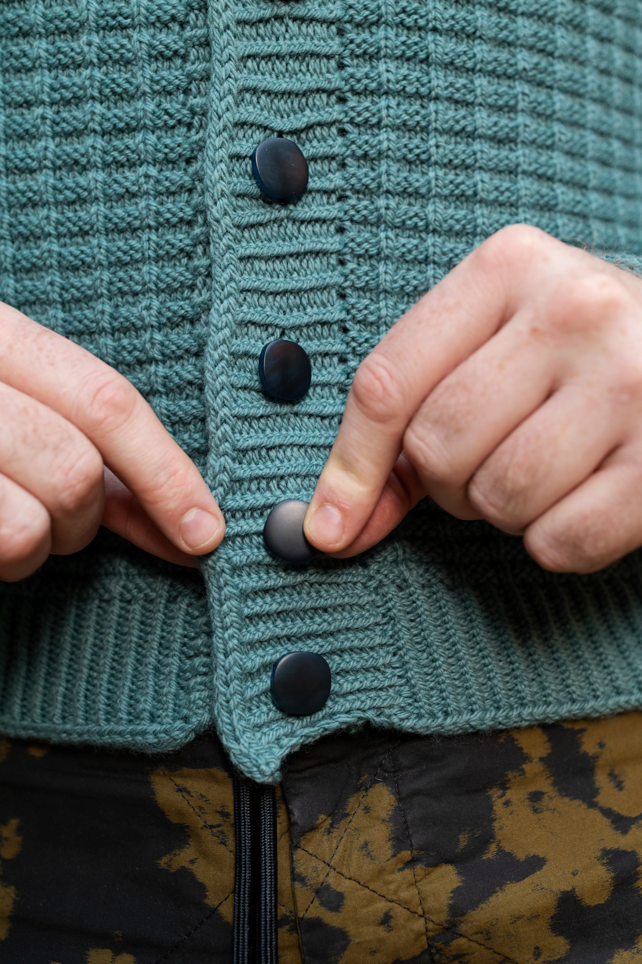 WOOLLY WAFFLE CARDIGAN PATTERN