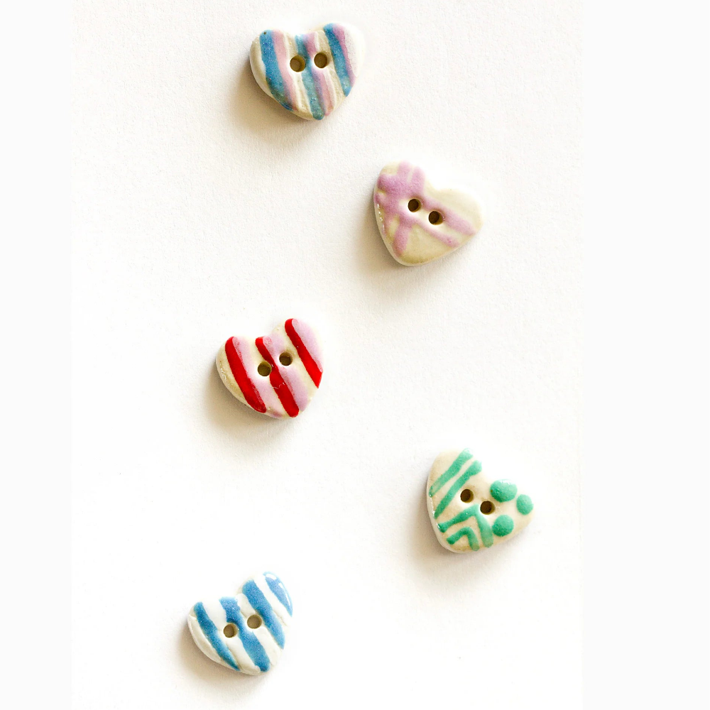 PATTERN HEART BUTTONS