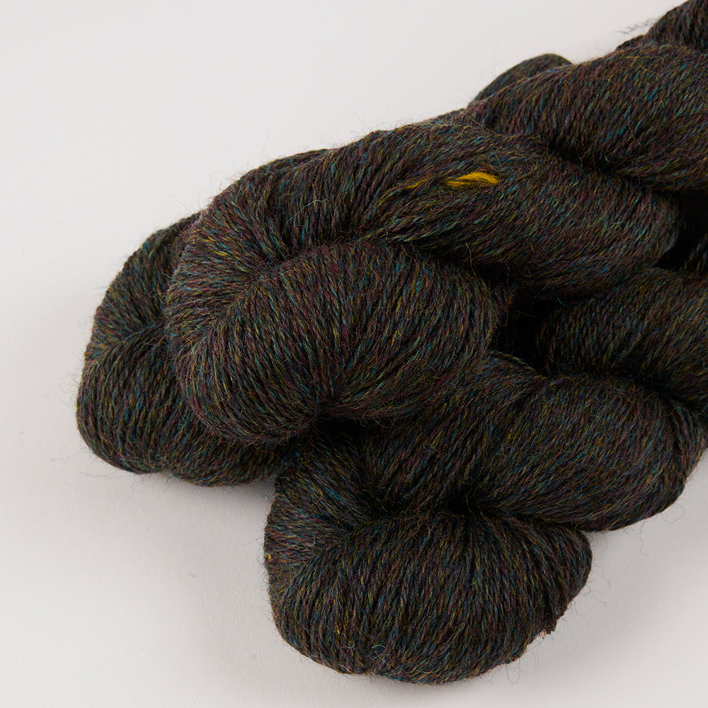 YARNADELIC SPORT - BLACK GOLD OF THE SUN