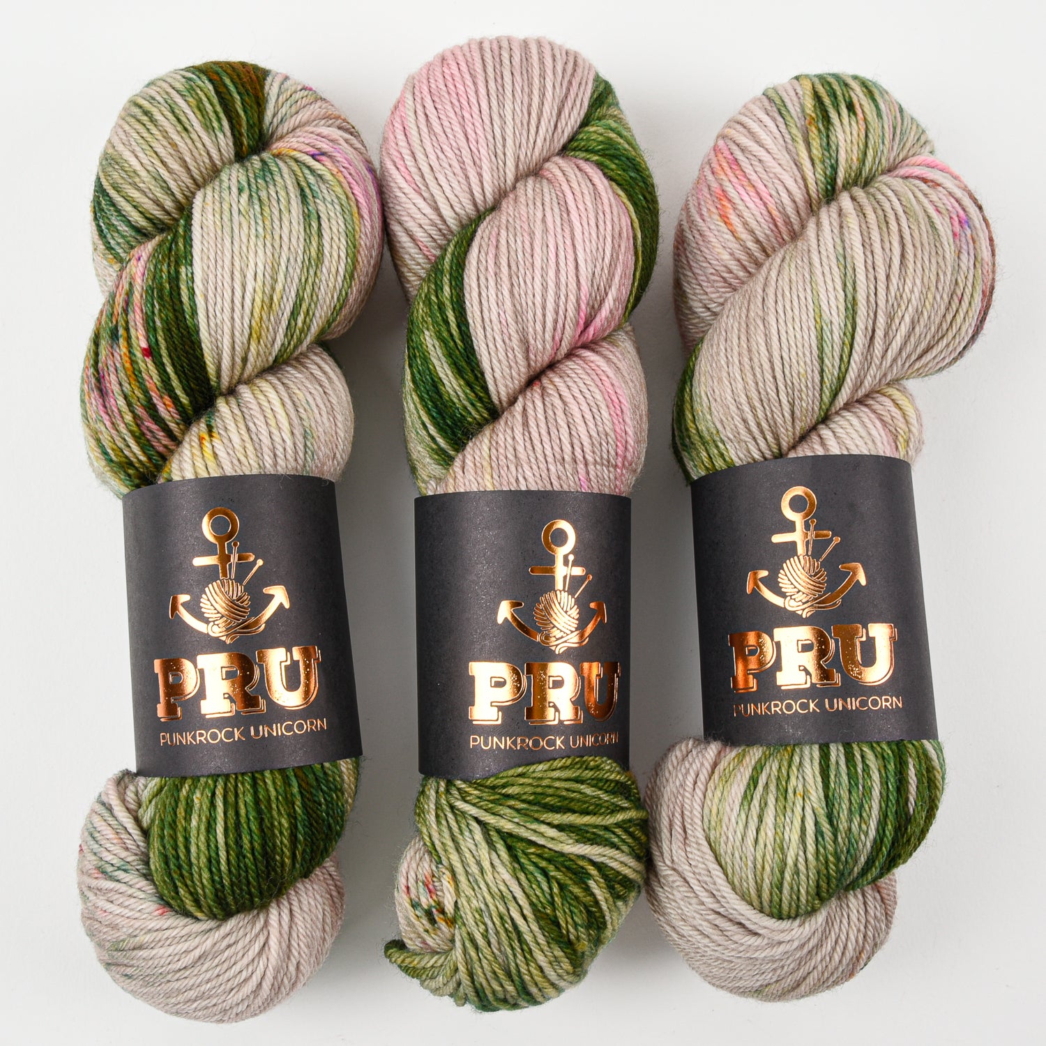 Punk Rock Unicorn SOUL DK - ZIRKUSWAGEN Merino wool Nylon DK Sock pink green Yarn