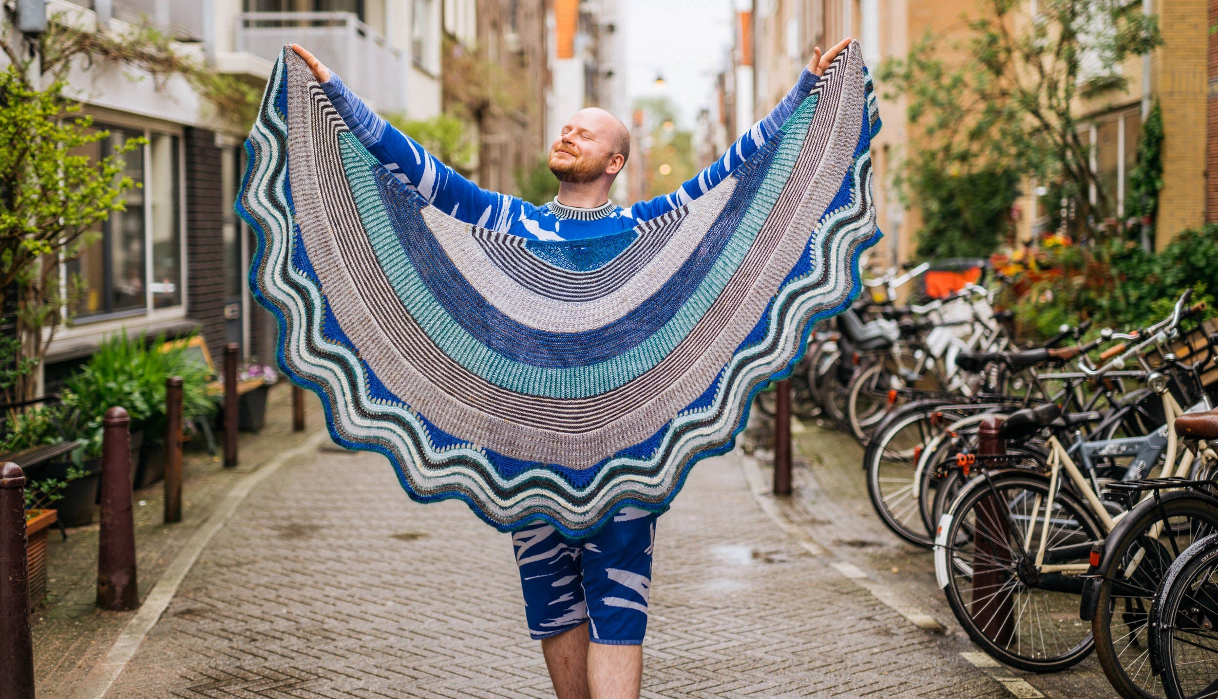 BRIOBAND SHAWL PATTERN