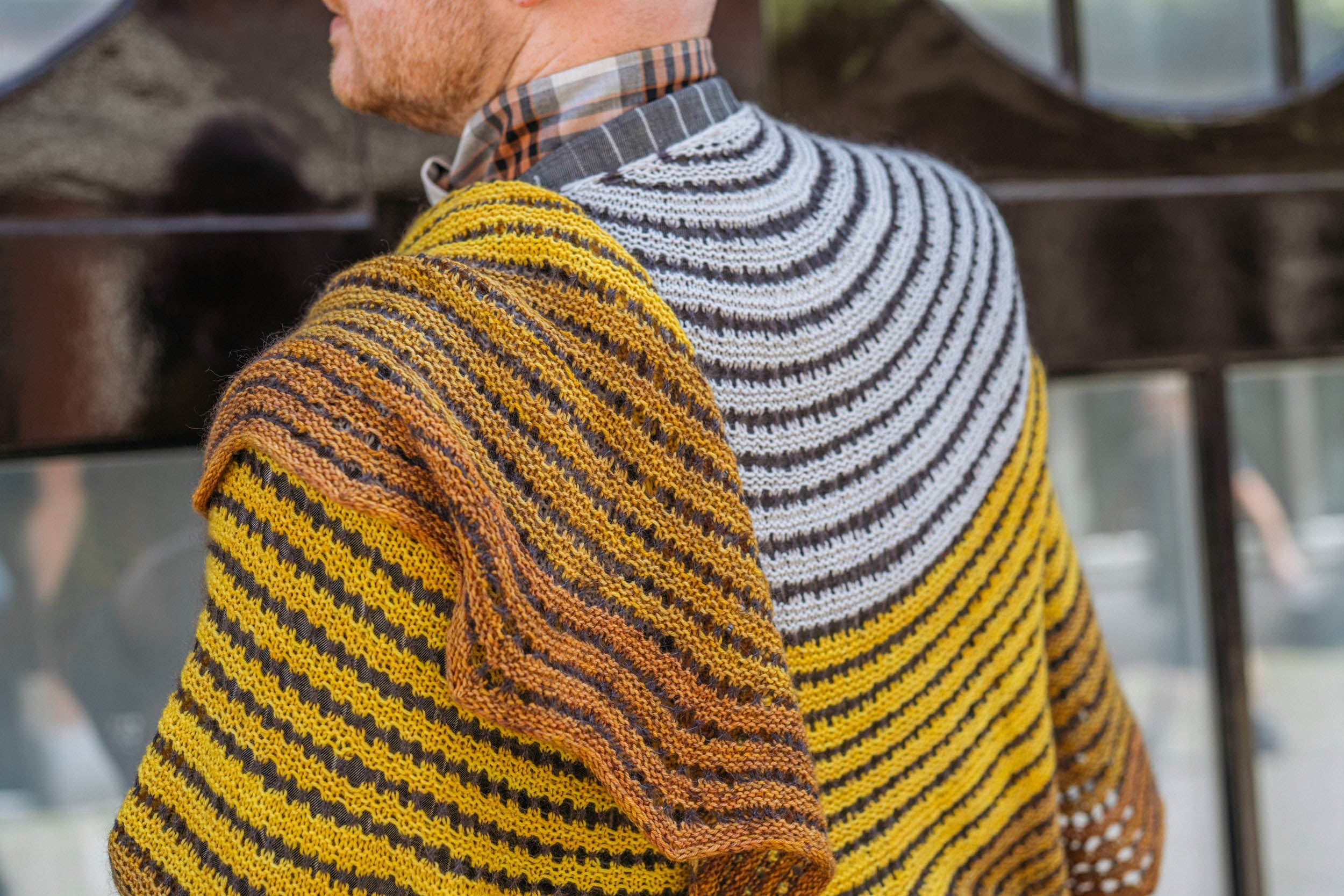 CURVETTE SHAWL PATTERN