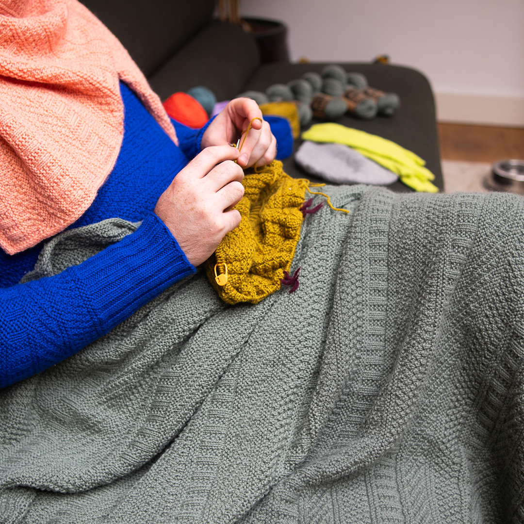 DUSTLAND BLANKET - GREEN OLIVE