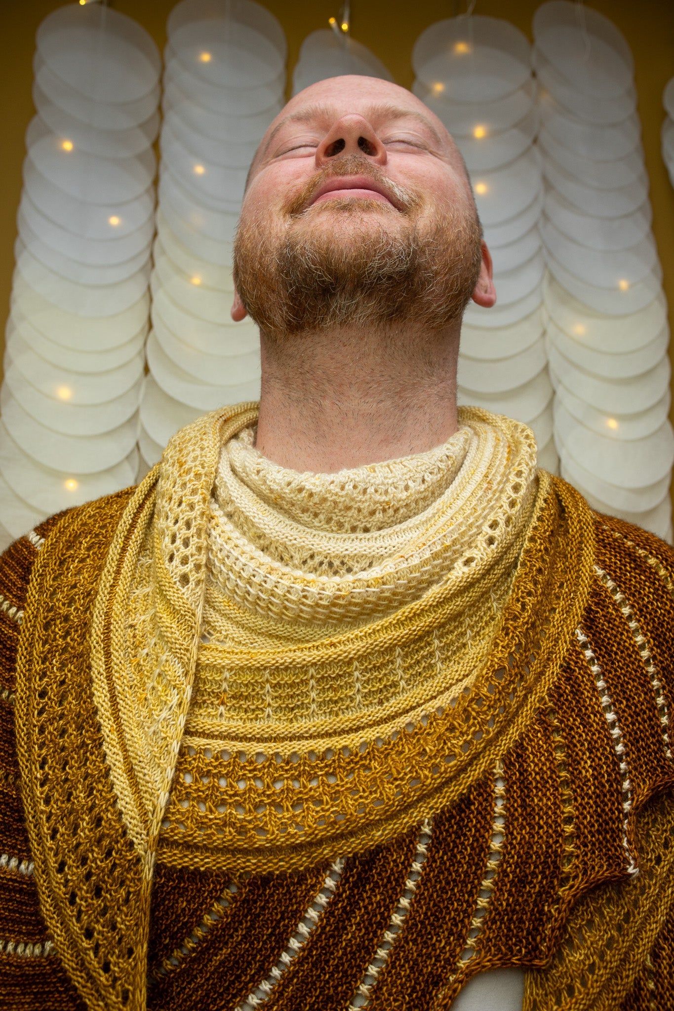 GLITTERING SNOWSCAPE SHAWL PATTERN