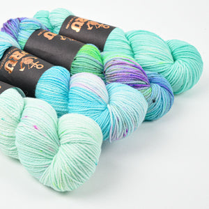 WESTKNITS KIT - BRIGHT OPALS