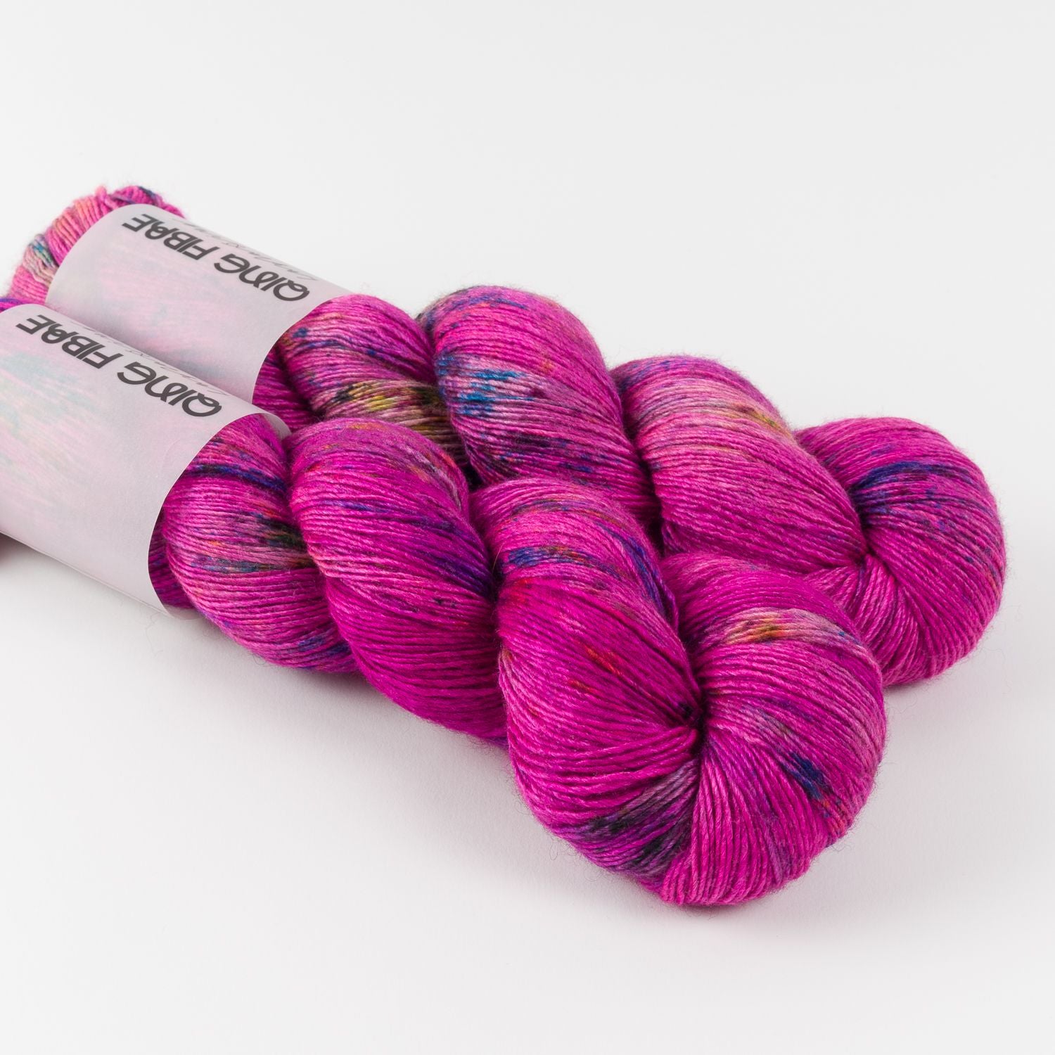 Qing Fibre WESTKNITS KIT - FLAMINGO Merino wool Silk Yak Fingering Westknits Kits